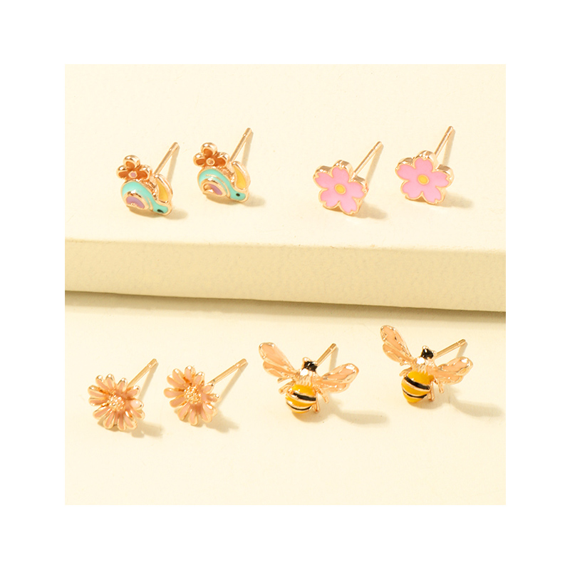 Color bee ear studs 4 pairs earrings set