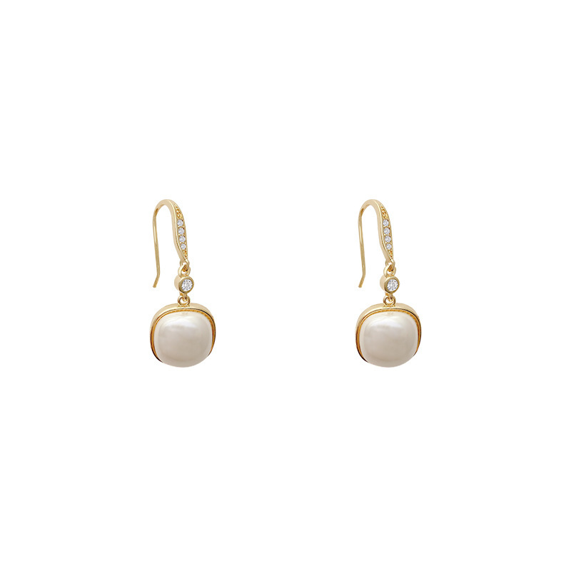 Fashion pearl earrings 2021 new trendy ear hooks Korean retro copper earrings women wholesalepicture5