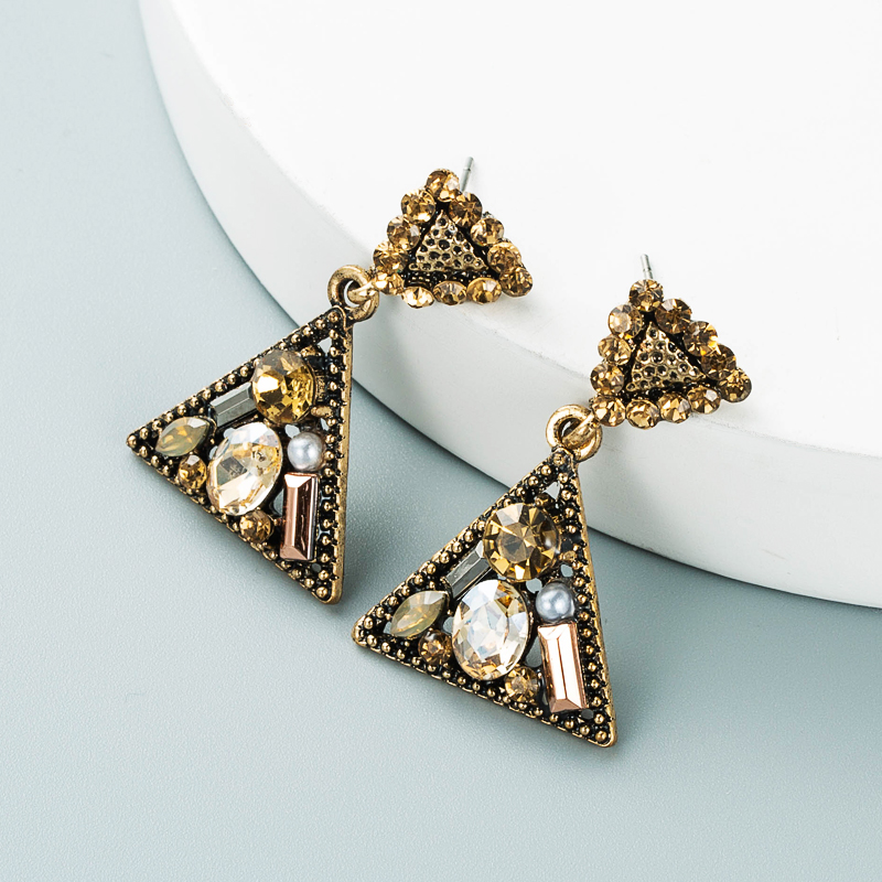 Kreative mehrschichtige mit Diamanten besetzte geometrische Ohrringe aus Dreiecklegierungpicture4