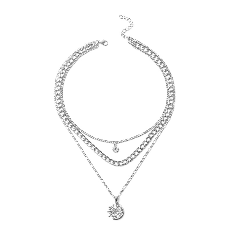 diamantbesetzte dreilagige Halskette mit dicken Ketten mit Stern und Mondpicture3