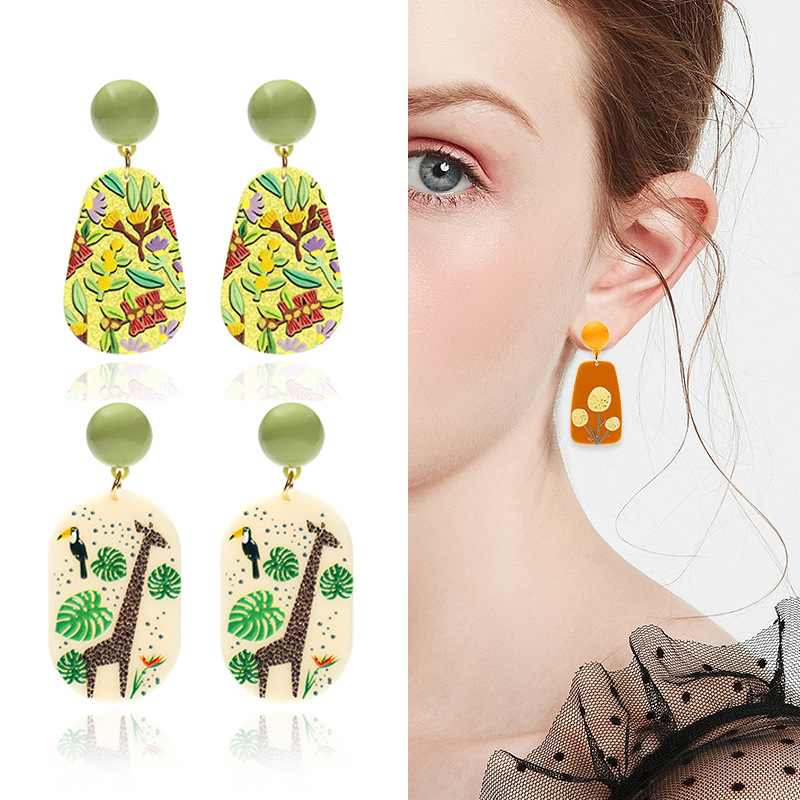 Acrylic embossed threedimensional printing flamingo giraffe green leaf pattern earrings femalepicture1