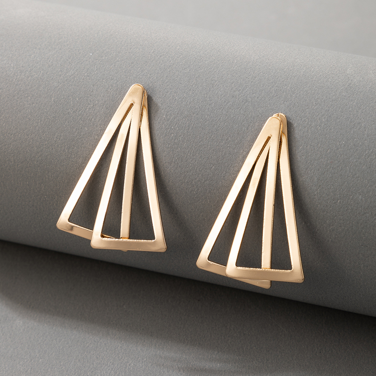 2021 European and American simple exaggerated geometric alloy earringspicture33