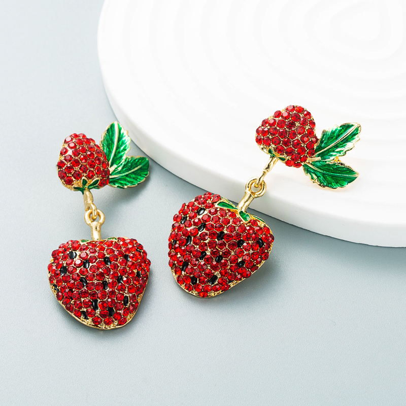 European and American exaggerated alloy inlaid glass diamond strawberry earrings wholesalepicture3