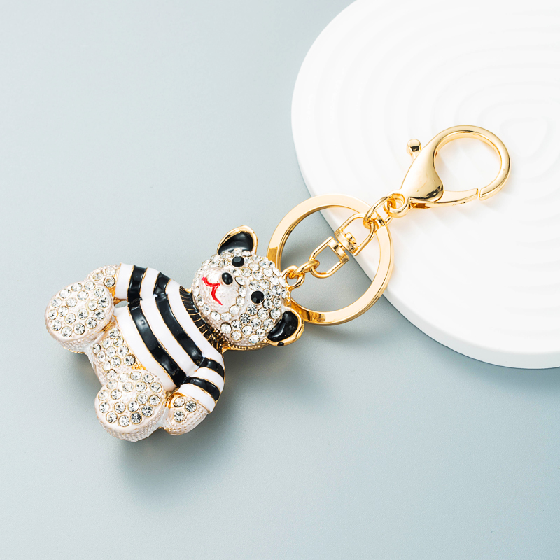 New animal series drip oil diamond stripe bear alloy keychain pendant bagpicture4