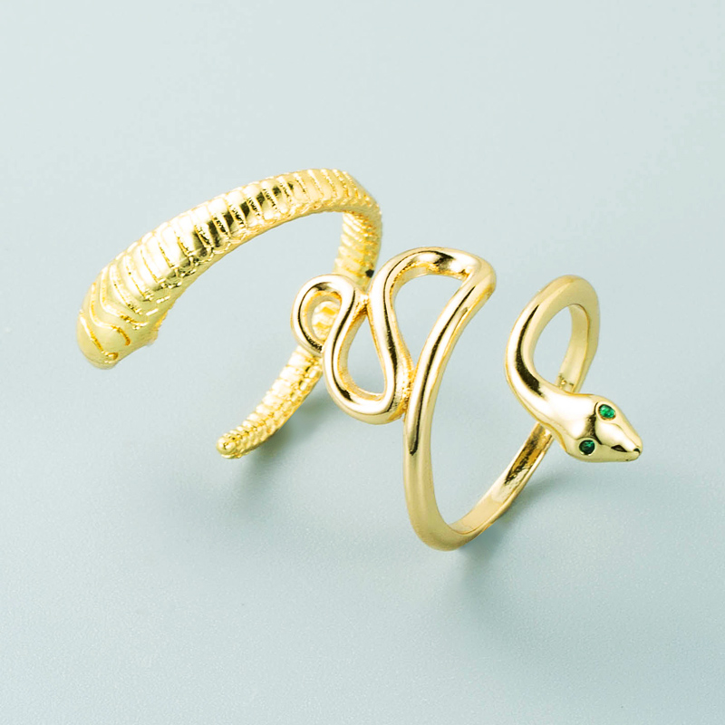 European and American fashion copperplated gold microinlaid zircon geometric snake snake ringpicture2