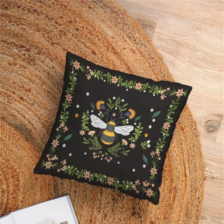 Kissenbezug aus Pfirsichhaut mit Blumen und Tierdruckpicture8
