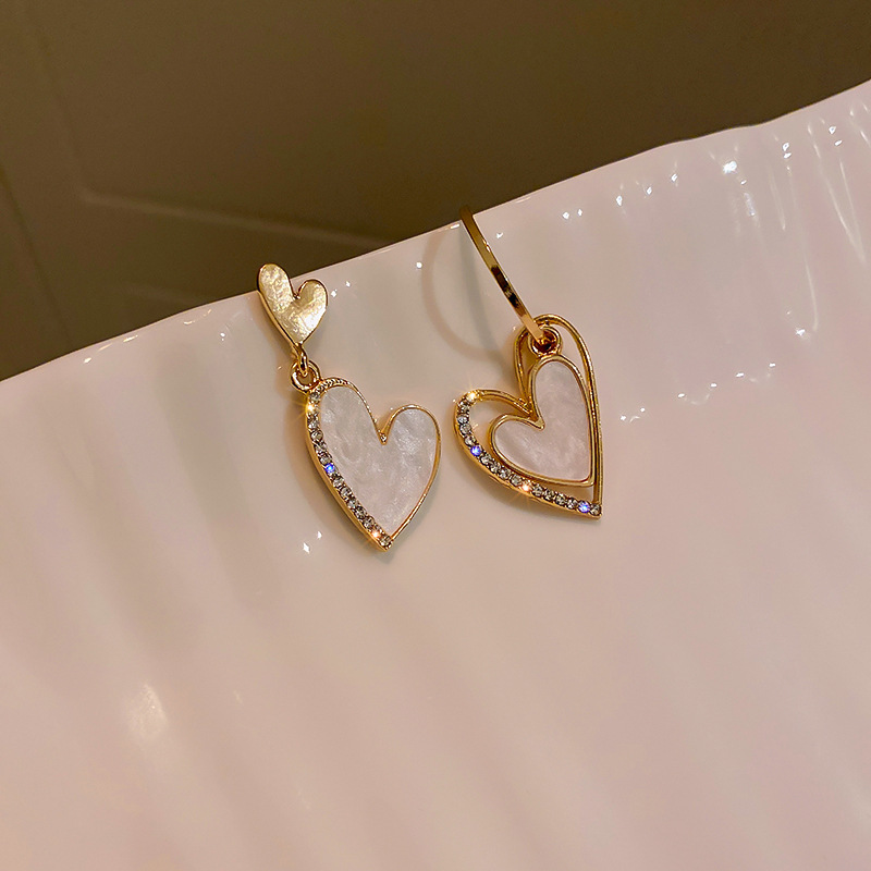 Korea Diamond Asymmetric Love Light Luxury 2021 Fall Winter Allmatch Earringspicture5
