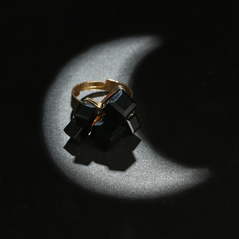 European and American retro geometric resin black square ring wholesale