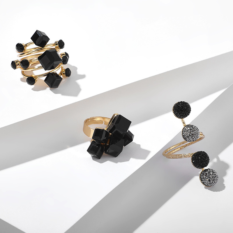 European and American retro geometric resin black square ring wholesale