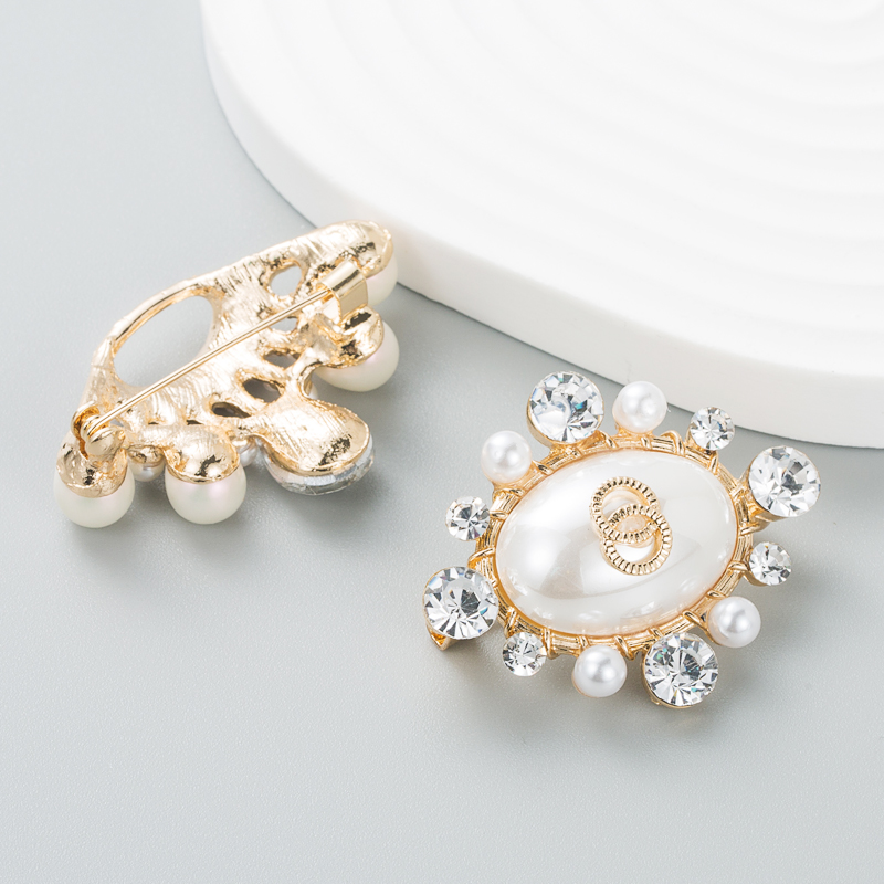 Nouveaux accessoires corens simples de broche de diamant de couronne de perle en grospicture3