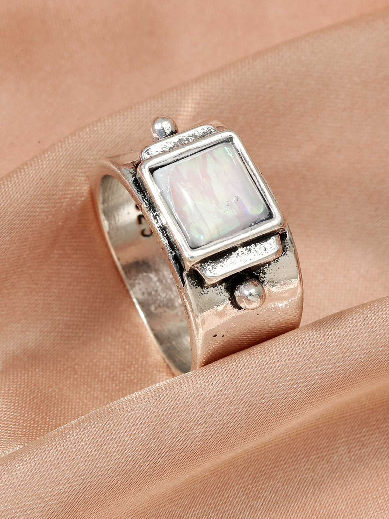 new vintage moonstone ring European and American style ring