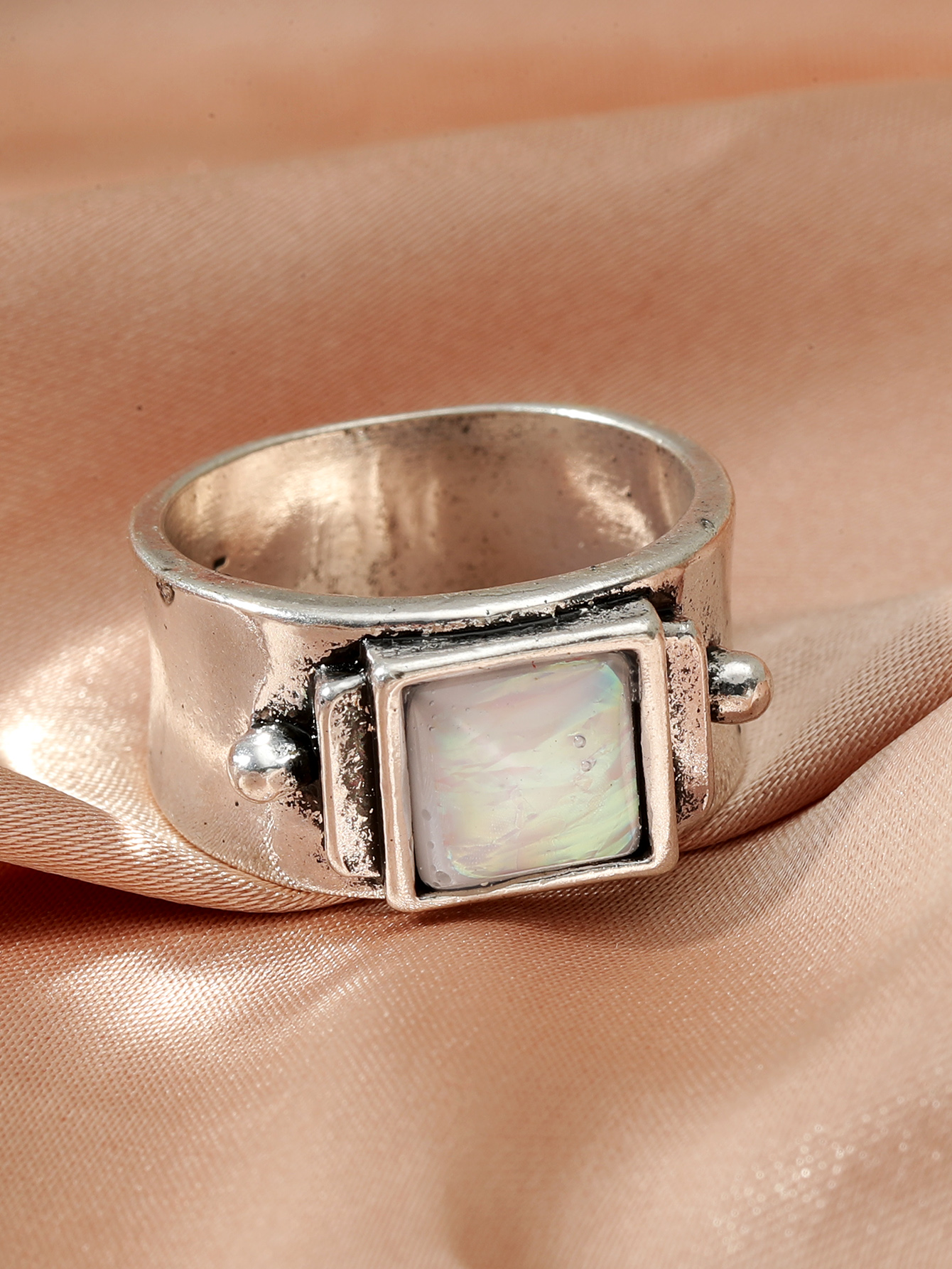 new vintage moonstone ring European and American style ring