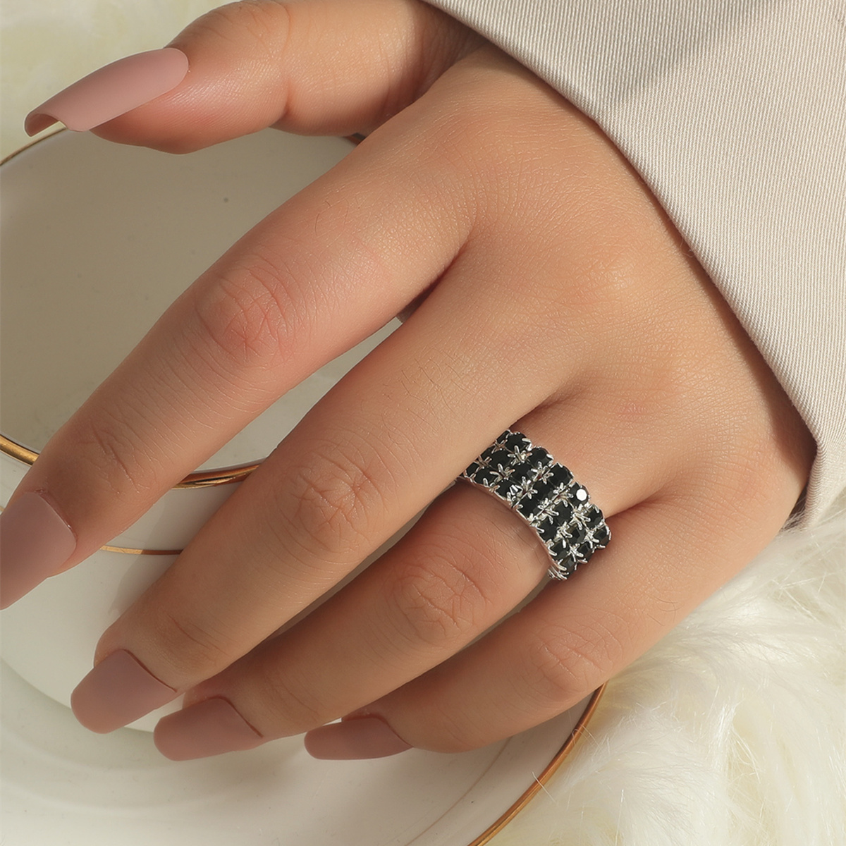 Romantic Black Rhinestone Elastic Ring