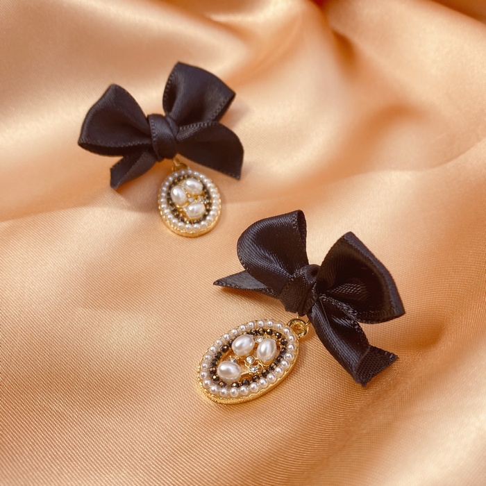 Korean retro fabric bow pearl earrings temperament fashion earringspicture1