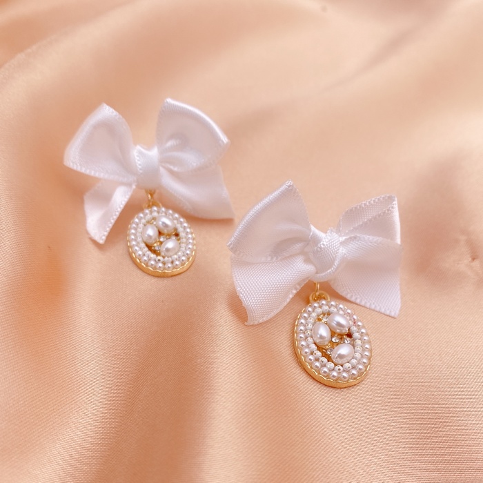 Korean retro fabric bow pearl earrings temperament fashion earringspicture2