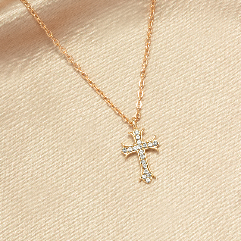 simple geometric cross pendant necklace