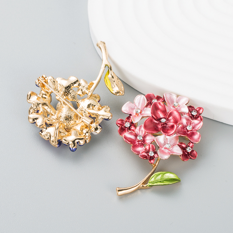 Fashion rhinestone dripping flower brooch simple brooch accessoriespicture5