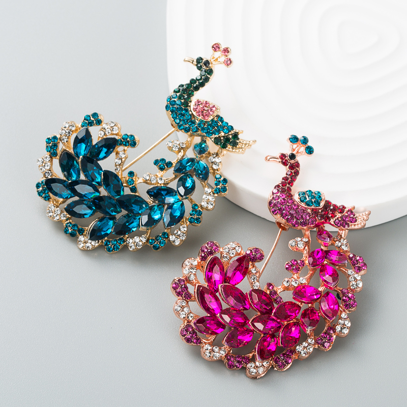 Nouvelle broche de paon en cristal de diamant complet accessoires de broche de corsage de style beaut finepicture2
