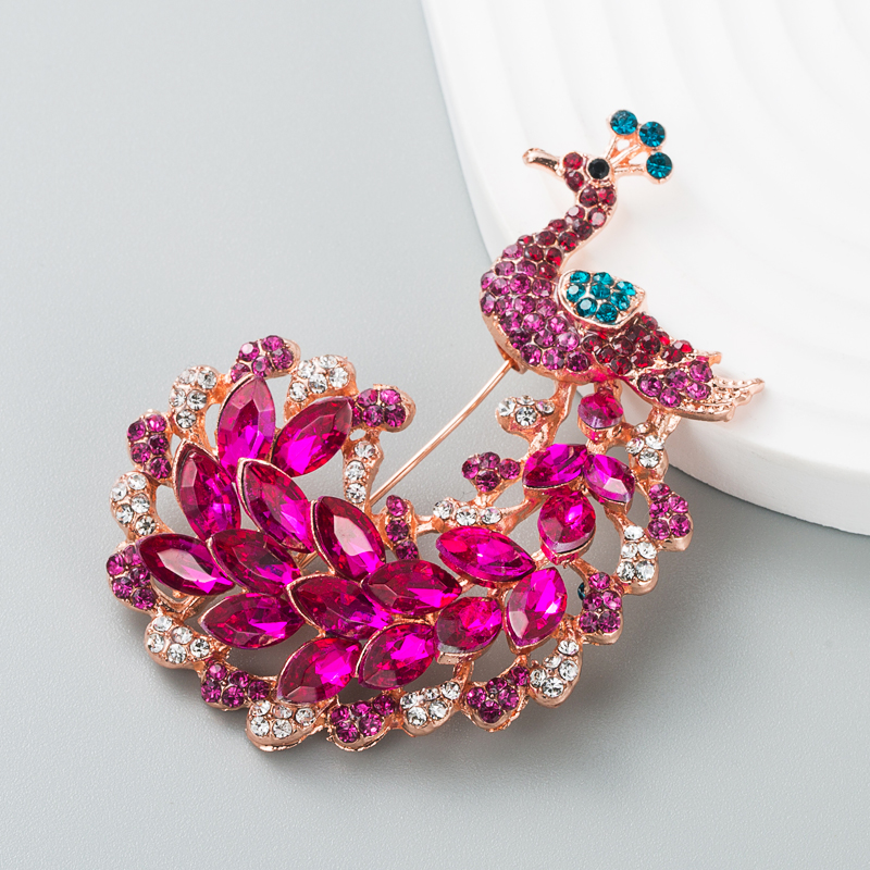 Nouvelle broche de paon en cristal de diamant complet accessoires de broche de corsage de style beaut finepicture4