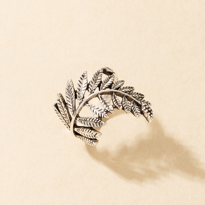 retro style Bohemian leaf ring