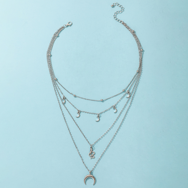Nouveau collier  quatre couches avec pendentif lune en forme de serpent simple NHGY335787picture7