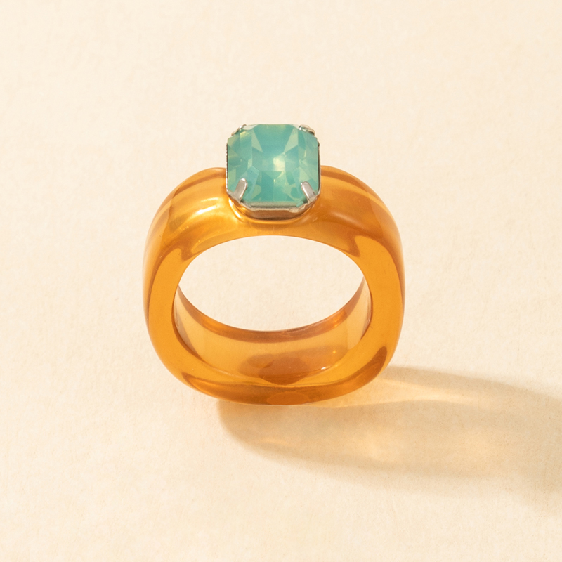 new color retro gemstone resin ring