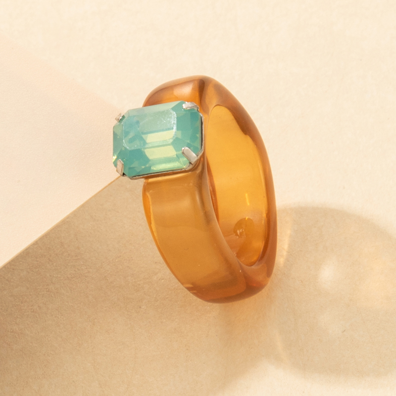 new color retro gemstone resin ring