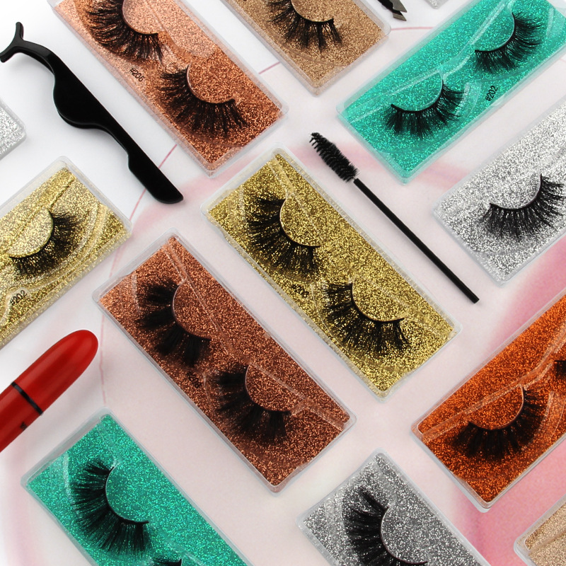 A pair of thick false eyelashes wholesalepicture7