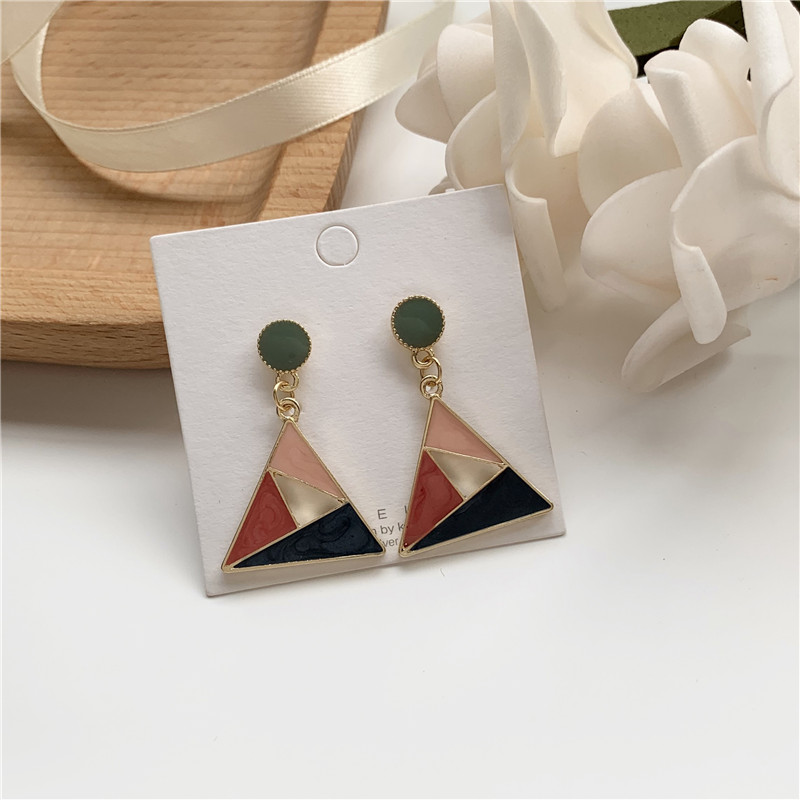 Hit color starry sky dripping oil triangle earringspicture3