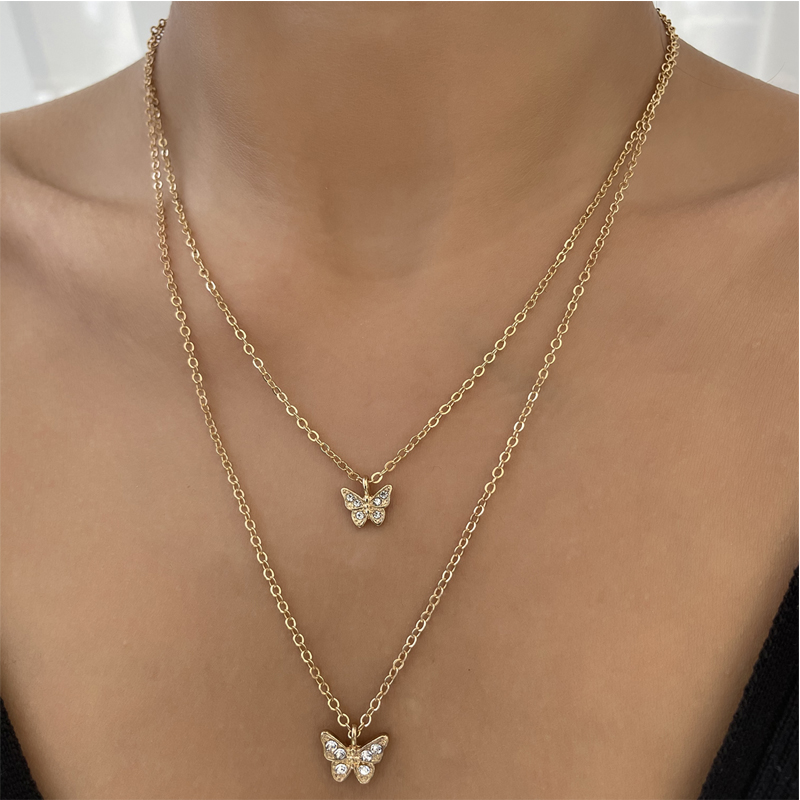 collar de mltiples capas con colgante de mariposa con diamantes de modapicture3