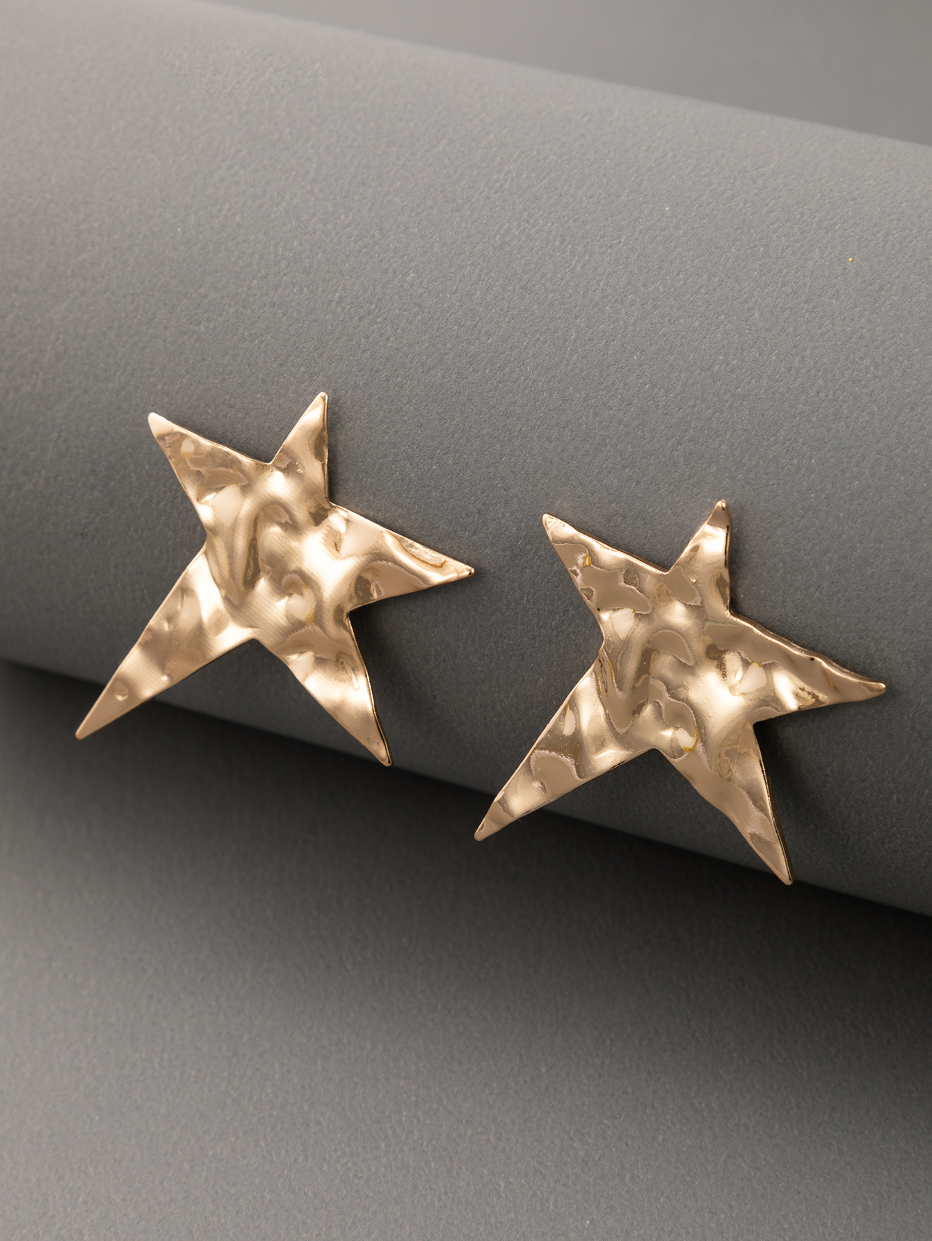 Simple fashion star golden fivepointed star earringspicture9