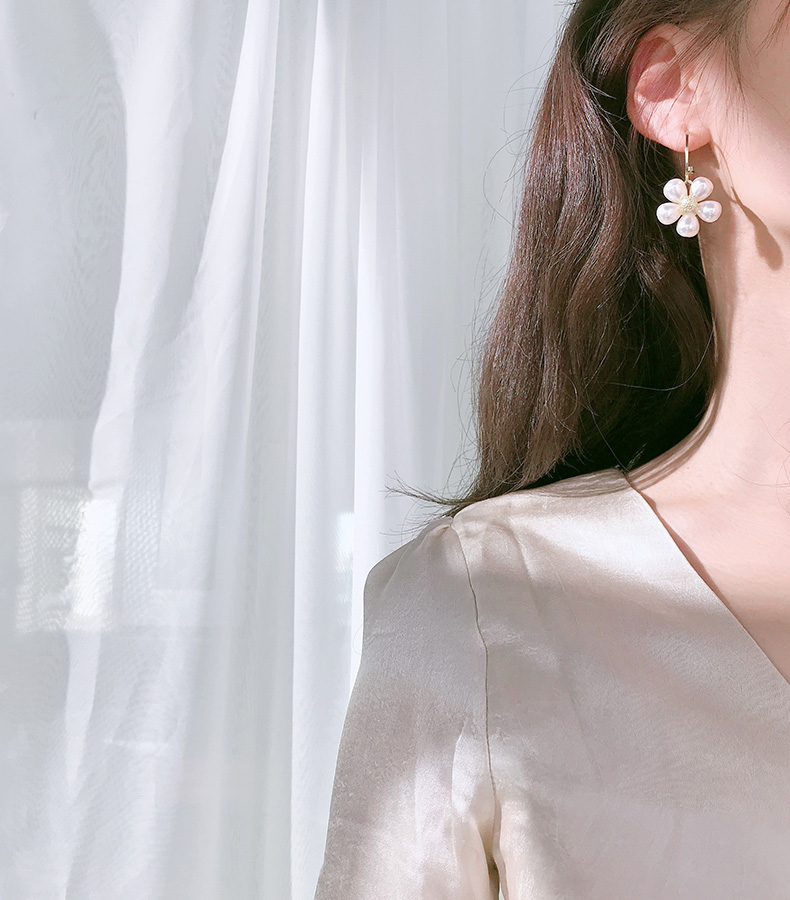 Nihaojewelry wholesale jewelry simple pearl flower alloy earringspicture5