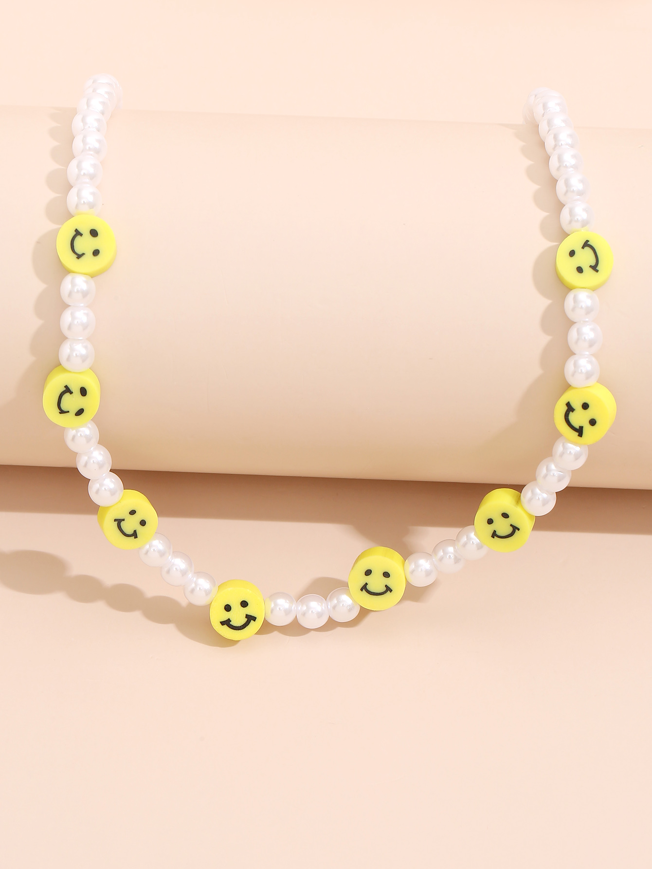 Wholesale Korean Retro Smiley Pearl Necklace Nihaojewelrypicture5