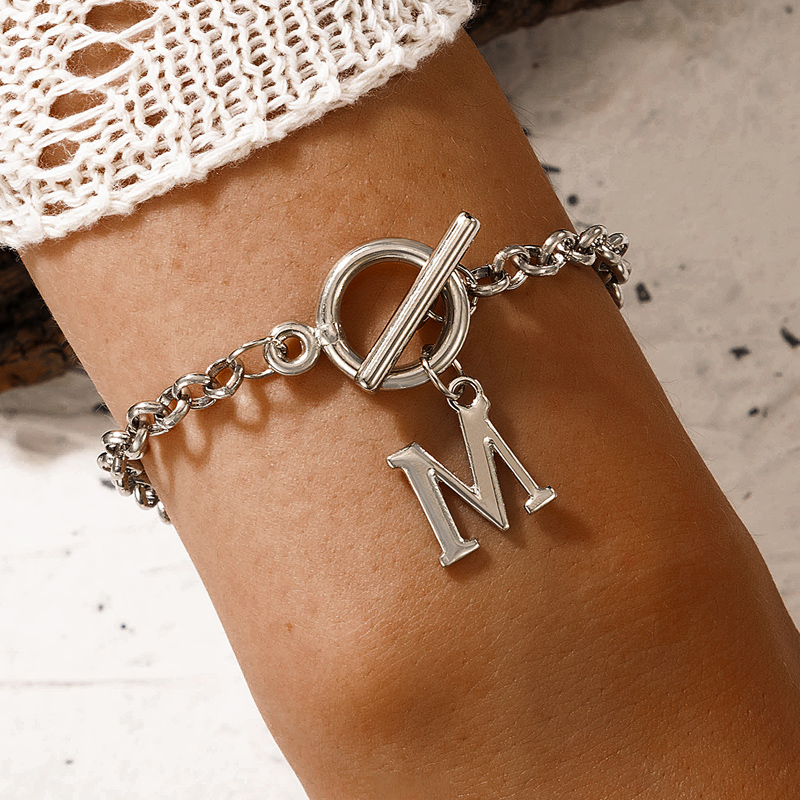 Nihaojewelry estilo simple M letra OT hebilla pulsera de una sola capa joyera al por mayorpicture3