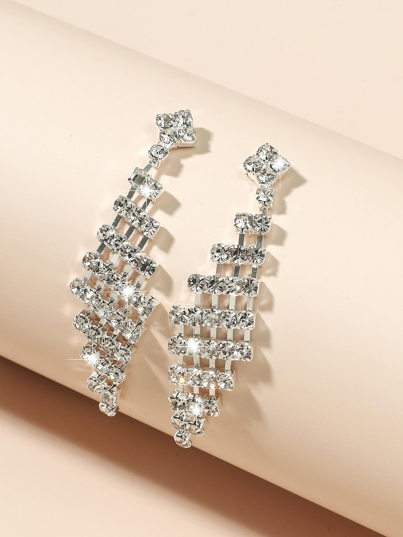 Fashion new simple personality leaf rhinestone earrings full diamond earringspicture1