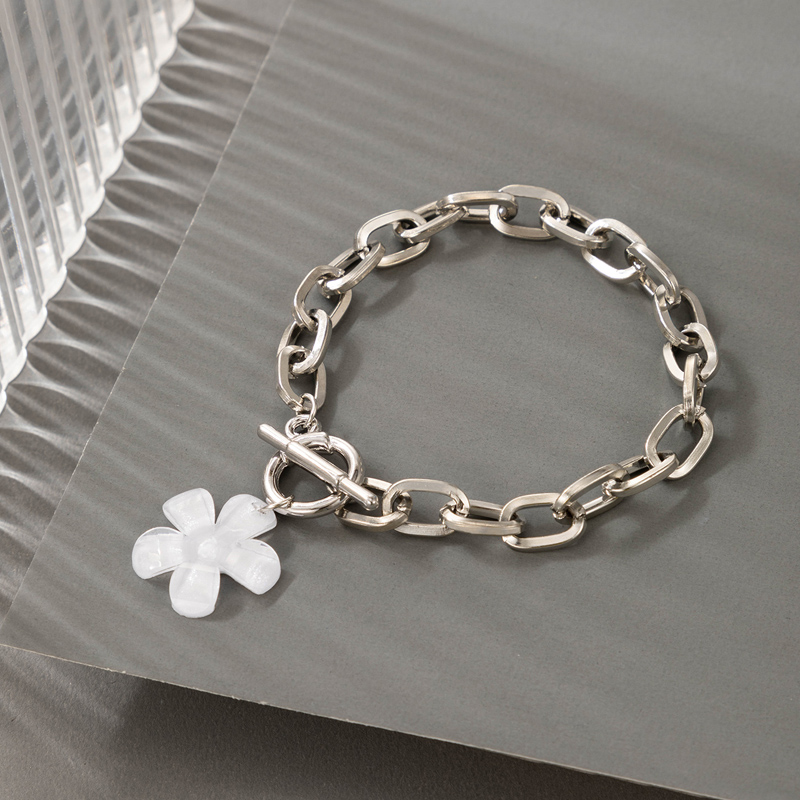 wholesale new fashion flower pendant thick chain bracelet Nihaojewelry