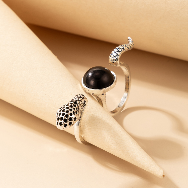 retro snake-shaped black gemstone inlaid alloy ring wholesale Nihaojewelry