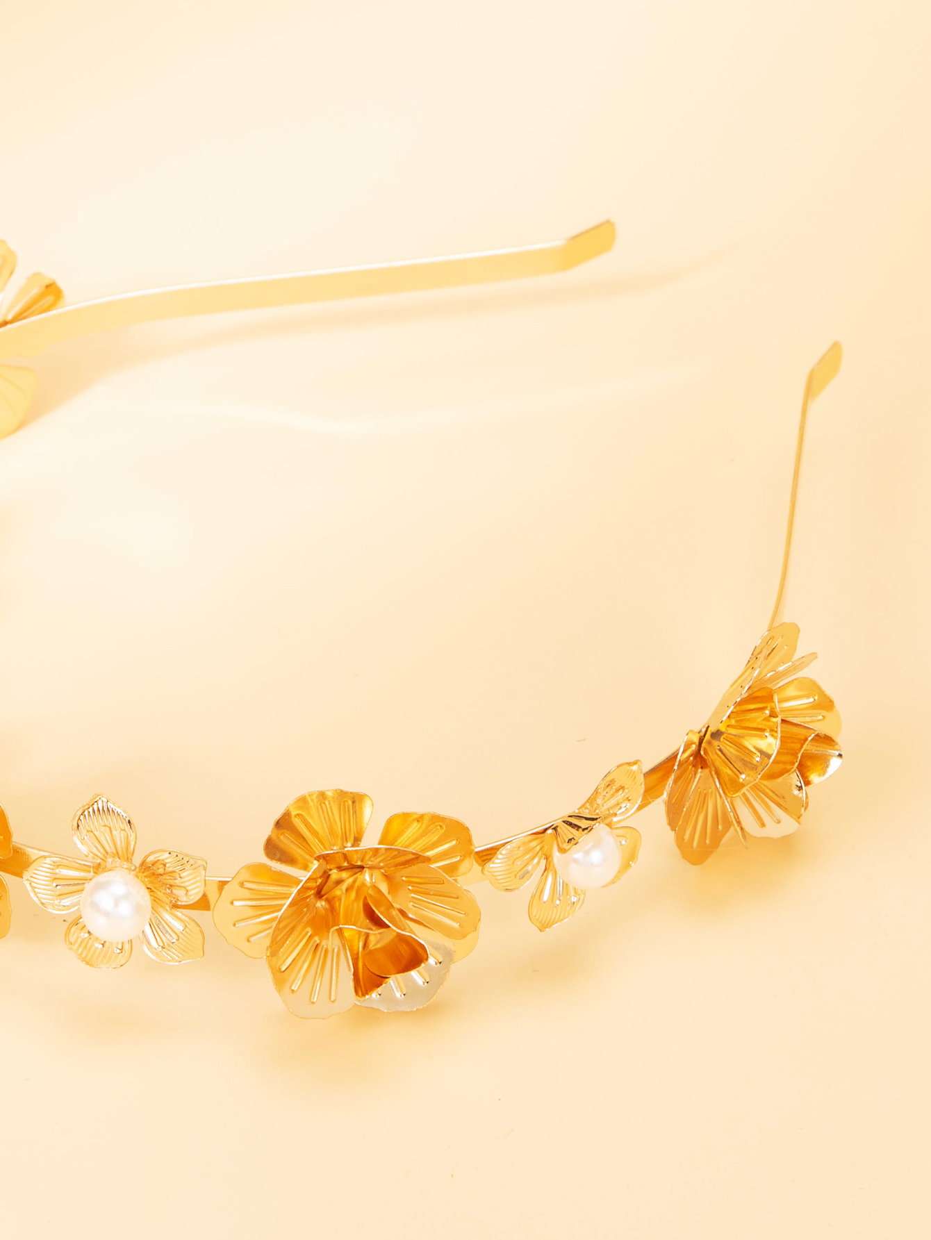 pearl flower golden Metal Flower Decorative Headband3