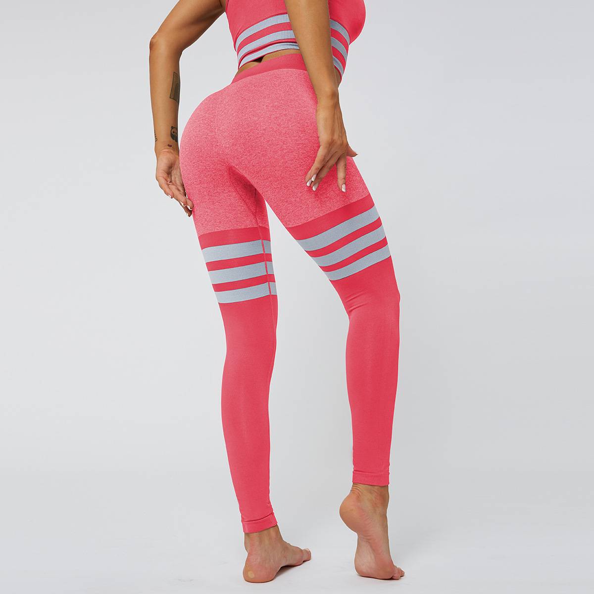 Sexy Peach Hip High Waist Yoga Pants Women39s Knitted Seamless Breathable Striped Yoga Fitness Leggingspicture2
