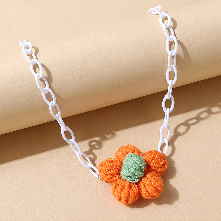 Korean sweet small fresh all-match creative knitted wool flower resin necklace