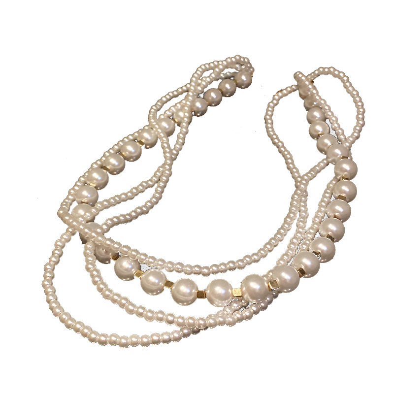 Fashion New Multilayer Pearl Necklace Clavicle Chainpicture4