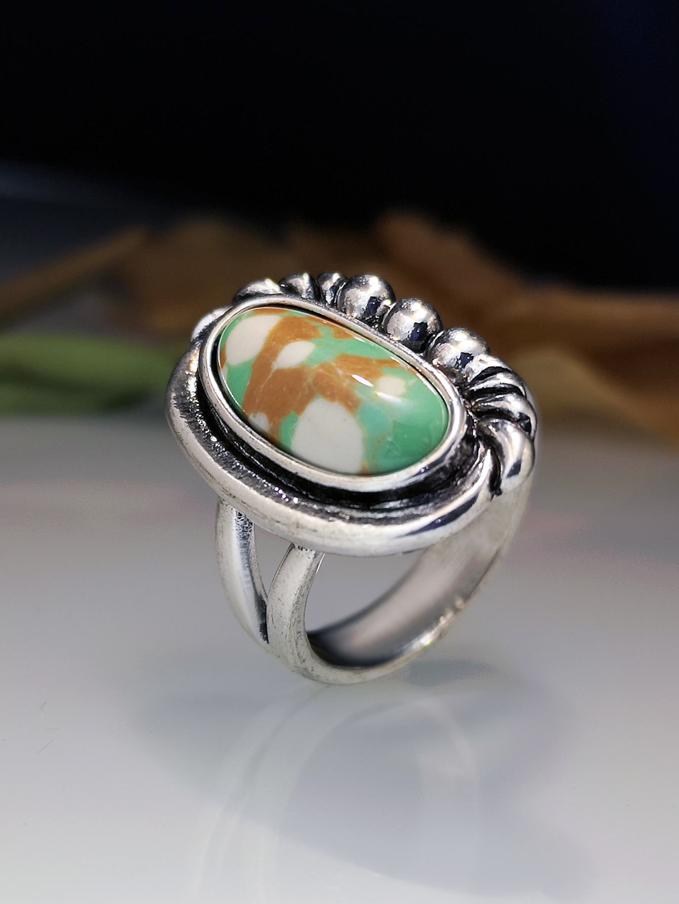 New creative carved color turquoise three-dimensional alloy ring