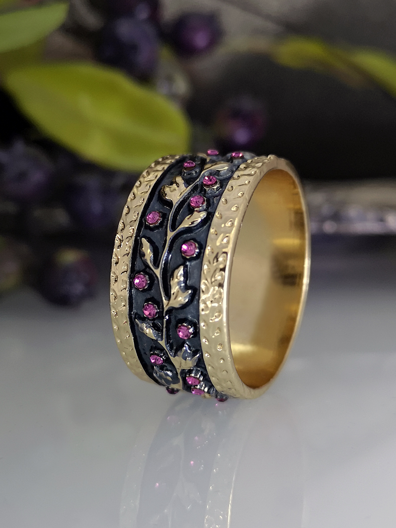 creative arabesque branches and leaves inlaid azalea stone alloy ring