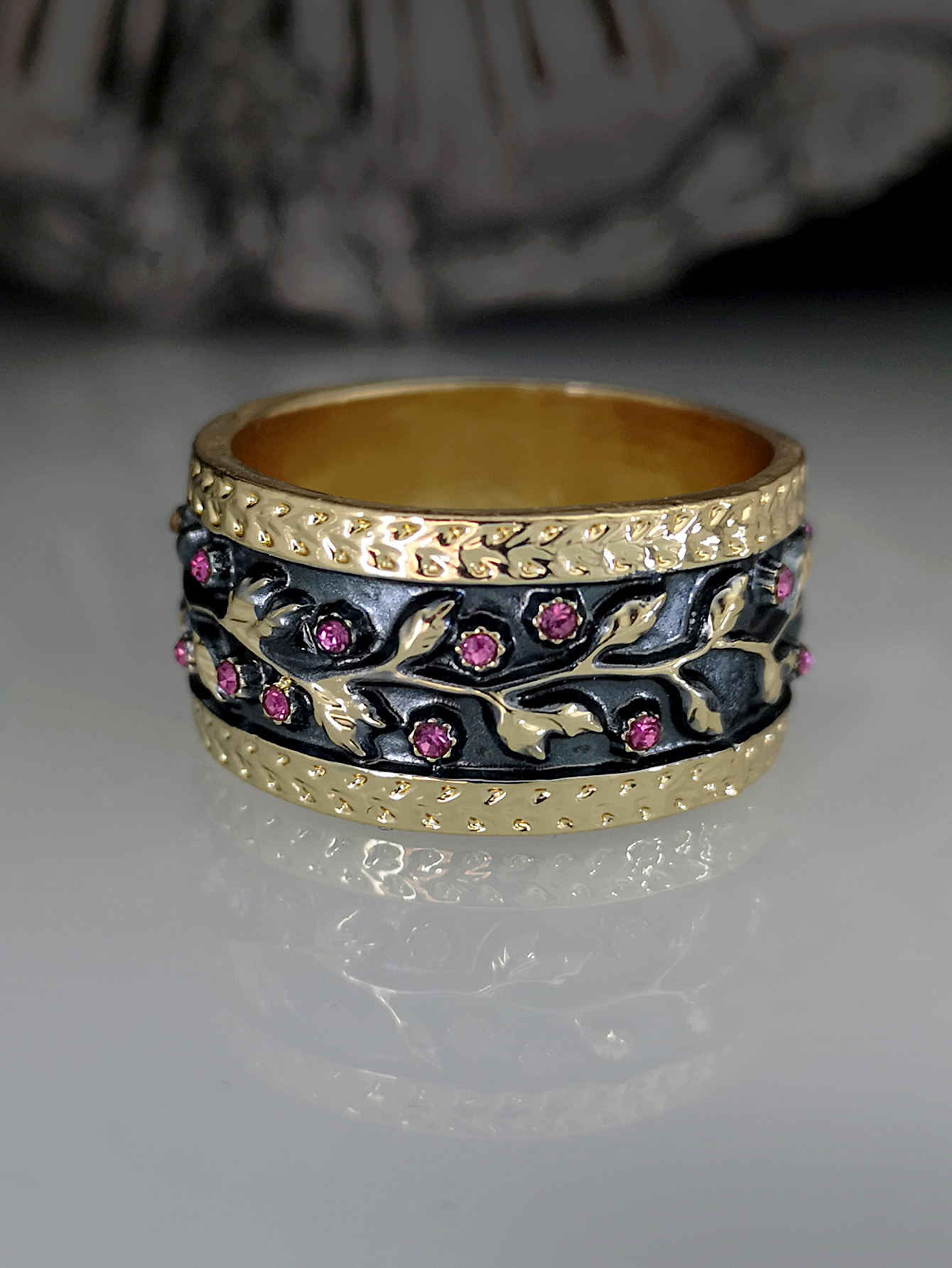 creative arabesque branches and leaves inlaid azalea stone alloy ring