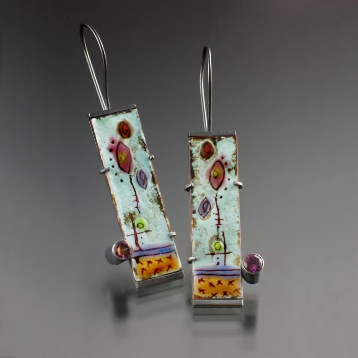 New hand-painted flower enamel womenu0027s diamonds retro earrings