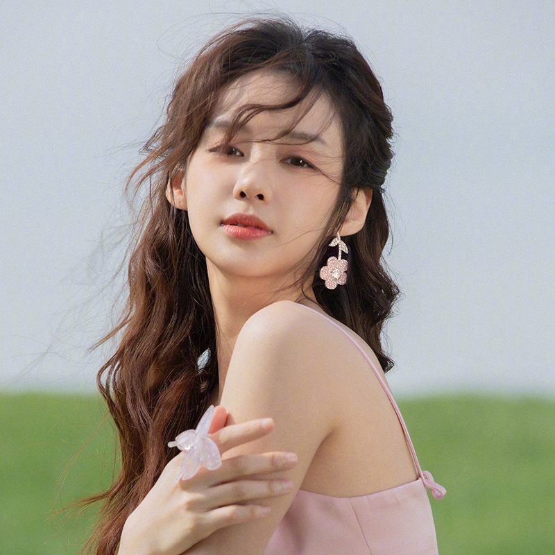 Pink Full Diamond Asymmetric Korean Style Cute Flower Drop Earringspicture5