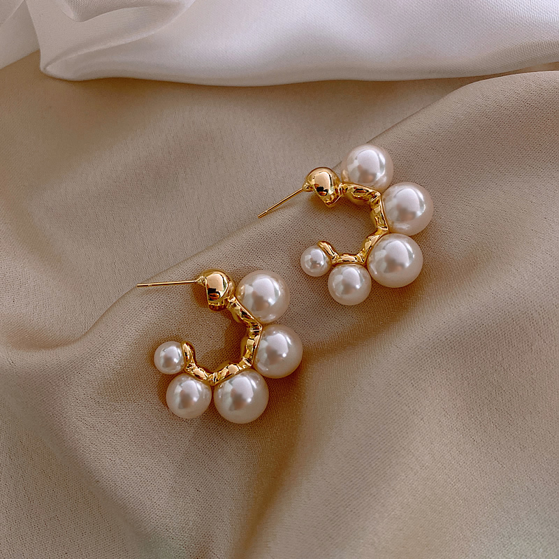 Simple C Shape Pearl Alloy Stud Earrings Wholesale