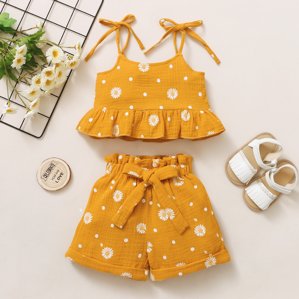 Summer Girls Daisy Sling Top Shorts Suit Casual Clothespicture2