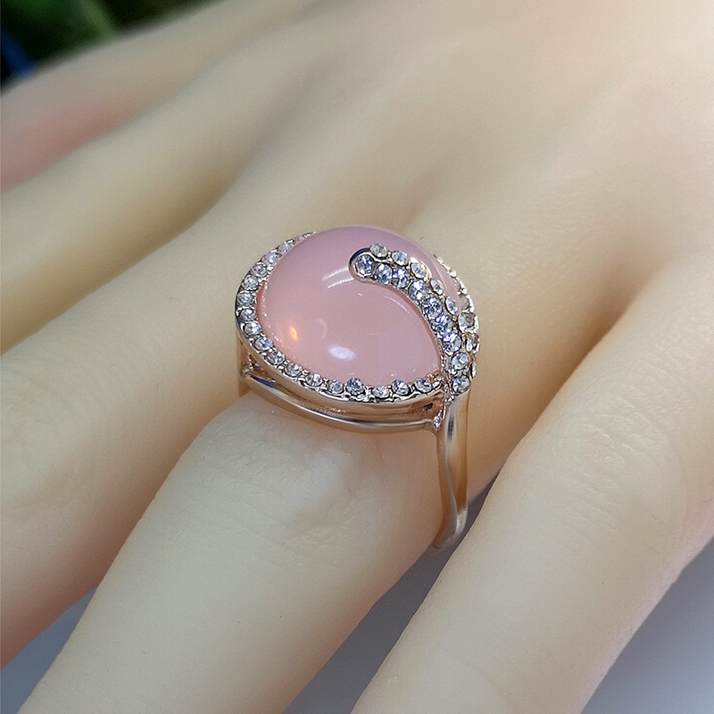 classic pink round opal inlaid rhinestone ring wholesale