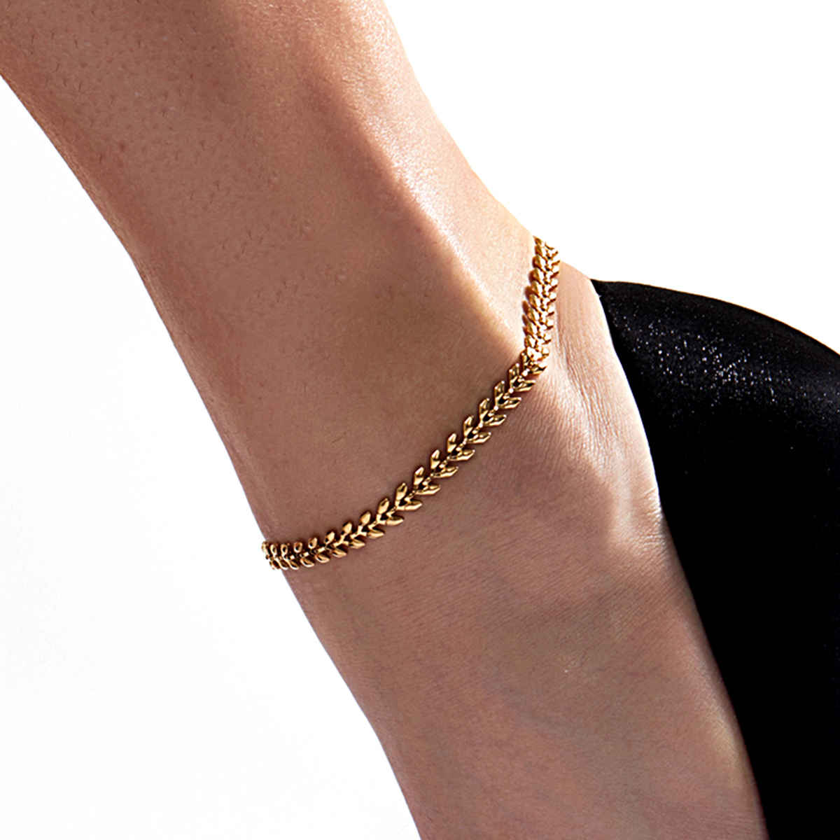 Retro Stainless Steel Plated 18K Gold Aircraft Chain Geometric Anklet